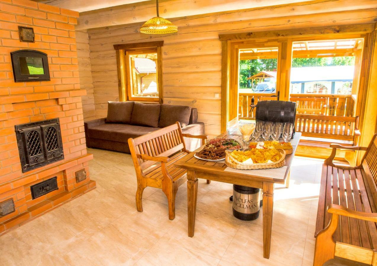 "Pakalas" Villa&Resort Siskiniai Exteriör bild